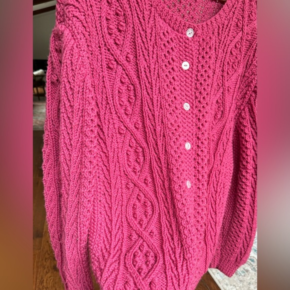 Super cool hand knit chunky cardigan cable knit with pom details size M/L - Picture 3 of 10